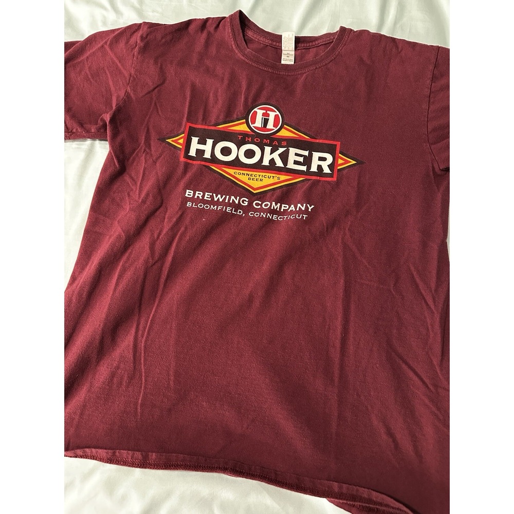 Thomas Hooker Brewery Beer Graphic Tee Sz:M Maroon I'd Tap That Cotton Shirt